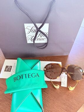 Bottega Veneta NWT Tortoiseshell Sunglasses Teardrop